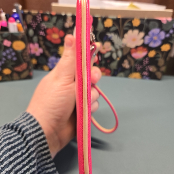 COACH Peyton Pink Ombre Small Wristlet - Picture 10 of 15